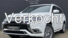 Wit Gebruikt 2021 Mitsubishi Outlander P-HEV Instyle SUV | € 26.450 (Eerlijke prijs)