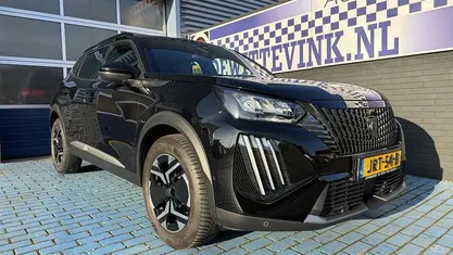 Zwart Occasion 2024 Peugeot 2008 Allure SUV | € 24.950 (Eerlijke prijs)