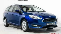 Blauw Occasion 2017 Ford Focus Stationwagen | € 7.990 (Goede deal)