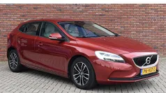 Rood Gebruikt 2016 Volvo V40 Stationwagen | € 13.950 (Eerlijke prijs)