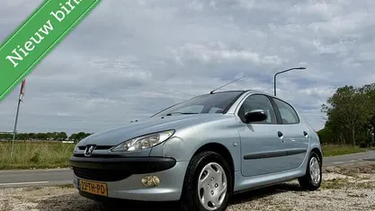 Occasion Peugeot 206 Premium 109 PK (80 kW) 2002 Grijs Hatchback