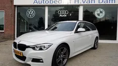 Wit, andere lak Gebruikt 2019 BMW 330 M Sport Stationwagen | € 28.975 (Goede deal)