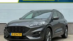 Grijs Gebruikt 2021 Ford Kuga ST-Line SUV | € 24.935 (Goede deal)