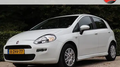 Wit Gebruikt 2015 Fiat Punto Street Hatchback | € 5.700 (Eerlijke prijs)