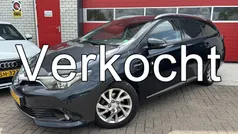 Zwart Gebruikt 2016 Toyota Auris Hybrid Stationwagen | € 14.183 (Eerlijke prijs)