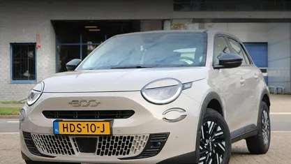 Occasion 2025 Fiat 600 Urban SUV | € 27.885 (Eerlijke prijs)