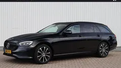 Zwart Gebruikt 2022 Mercedes E300 Luxury Stationwagen | € 34.950 (Super prijs)