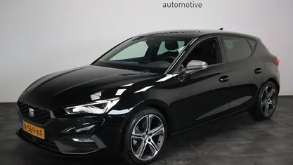 Zwart Occasion 2023 Seat Leon FR Stationwagen | € 19.995 (Eerlijke prijs)