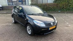 Zwart Gebruikt 2009 Dacia Sandero Ambiance Hatchback | € 1.750 (Eerlijke prijs)