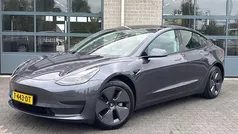 Gebruikt 2023 Tesla Model 3 Standard Range Sedan | € 31.850 (Eerlijke prijs)