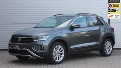 Gebruikt 2025 VW T-Roc Edition SUV | € 36.450 (Eerlijke prijs)