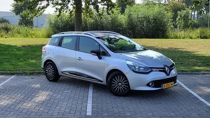 Grijs Gebruikt 2014 Renault Clio GrandTour Dynamique Stationwagen | € 4.750 (Eerlijke prijs)