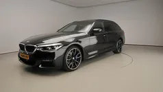 Zwart, metallic lak Gebruikt 2020 BMW 530 M Sport Stationwagen | € 41.900 (Eerlijke prijs)