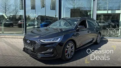 Zwart Occasion 2022 Ford Focus ST-Line Stationwagen | € 16.495 (Goede deal)