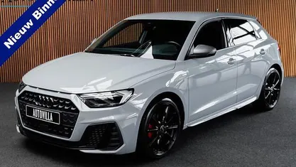 Occasion Audi A1 Sportback S-Line 207 PK (152 kW) 2023 Grijs (metallic) Hatchback