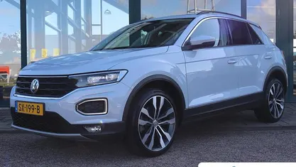 Wit Gebruikt 2018 VW T-Roc Style SUV | € 20.895 (Eerlijke prijs)