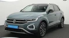 Gebruikt 2024 VW T-Roc Style SUV | € 32.400 (Eerlijke prijs)