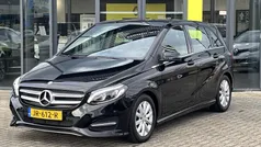 Zwart Gebruikt 2016 Mercedes B180 Ambition MPV | € 15.450 (Eerlijke prijs)