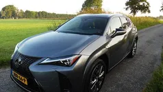 Gebruikt 2022 Lexus UX Sport Line SUV | € 34.995 (Eerlijke prijs)