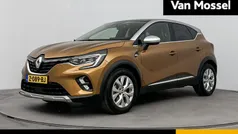 Gebruikt 2022 Renault Captur Intens SUV | € 26.235 (Eerlijke prijs)