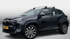 Zwart Gebruikt 2024 Toyota Yaris Cross SUV | € 29.999 (Eerlijke prijs)