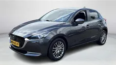 Machine gray metallic (46g) Gebruikt 2021 Mazda 2 Luxury Hatchback | € 17.880 (Eerlijke prijs)