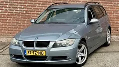 Grijs, metallic lak Gebruikt 2007 BMW 320 Executive Stationwagen | € 4.950 (Eerlijke prijs)