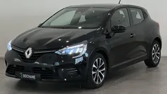 Zwart Gebruikt 2021 Renault Clio V Zen Hatchback | € 14.535 (Eerlijke prijs)