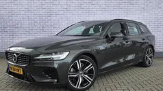 Grijs Gebruikt 2021 Volvo V60 R-Design Stationwagen | € 33.899 (Goede deal)