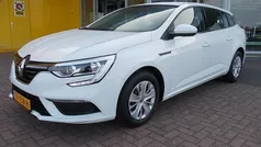 Wit Gebruikt 2017 Renault Mégane GrandTour Stationwagen | € 13.950 (Iets duurder)