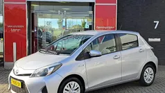 Gebruikt 2013 Toyota Yaris Hybrid Hatchback | € 10.400 (Eerlijke prijs)