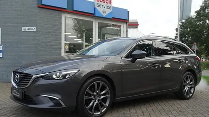 Grijs Gebruikt 2017 Mazda 6 Sedan | € 21.545 (Eerlijke prijs)