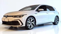 Wit Gebruikt 2023 VW Golf VIII Business Hatchback | € 31.925 (Eerlijke prijs)