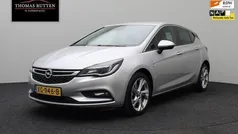 Grijs Gebruikt 2019 Opel Astra Edition Hatchback | € 10.950 (Eerlijke prijs)