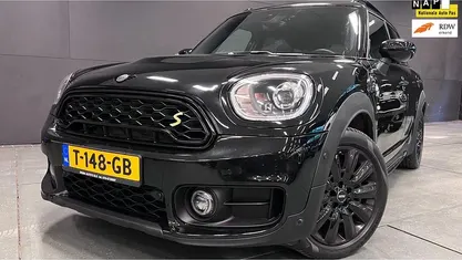 Zwart, metallic lak Gebruikt 2020 Mini Cooper S Countryman Chili SUV | € 25.950 (Eerlijke prijs)