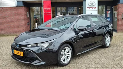 Gebruikt 2020 Toyota Corolla Active Stationwagen | € 16.999 (Eerlijke prijs)