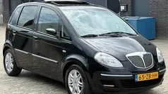 Zwart Gebruikt 2007 Lancia Musa MPV | € 3.899 (Eerlijke prijs)