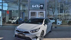 Grijs Nieuw 2025 Kia Ceed Hatchback | € 31.882 (Eerlijke prijs)