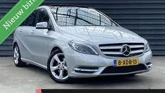 Grijs Gebruikt 2014 Mercedes B180 Ambition MPV | € 14.240 (Eerlijke prijs)