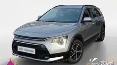 Grijs Gebruikt 2023 Kia Niro SUV | € 29.950 (Eerlijke prijs)