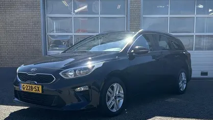 Zwart Gebruikt 2019 Kia Ceed Hatchback | € 15.450 (Goede deal)