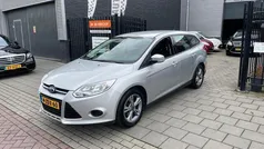 Grijs, metallic lak Gebruikt 2014 Ford Focus Stationwagen | € 5.999 (Eerlijke prijs)