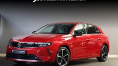 Rood Gebruikt 2023 Opel Astra Elegance Hatchback | € 22.895 (Eerlijke prijs)