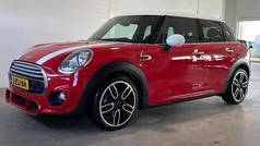 Rood Gebruikt 2015 Mini Cooper Hatchback | € 14.950 (Eerlijke prijs)