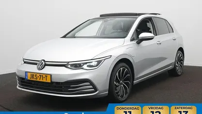 Gebruikt 2021 VW Golf VIII Style Hatchback | € 26.795 (Eerlijke prijs)