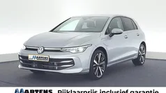 Zilver Nieuw 2025 VW Golf VIII Edition Hatchback | € 42.949 (Eerlijke prijs)