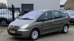 Bruin, metallic lak Gebruikt 2008 Citroën Xsara Picasso MPV | € 1.750 (Eerlijke prijs)