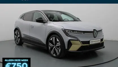 Gebruikt 2022 Renault Megane E-Tech Iconic Hatchback | € 26.790 (Eerlijke prijs)