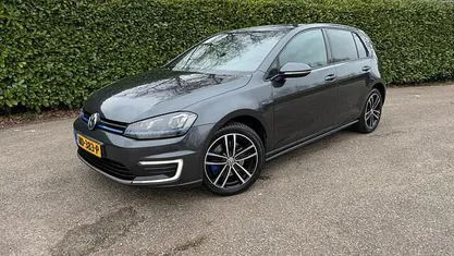 Occasion 2016 VW Golf VII GTE Hatchback | € 14.900 (Goede deal)