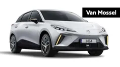 Wit Nieuw 2025 MG MG4 EV Trophy Hatchback | € 36.450 (Eerlijke prijs)